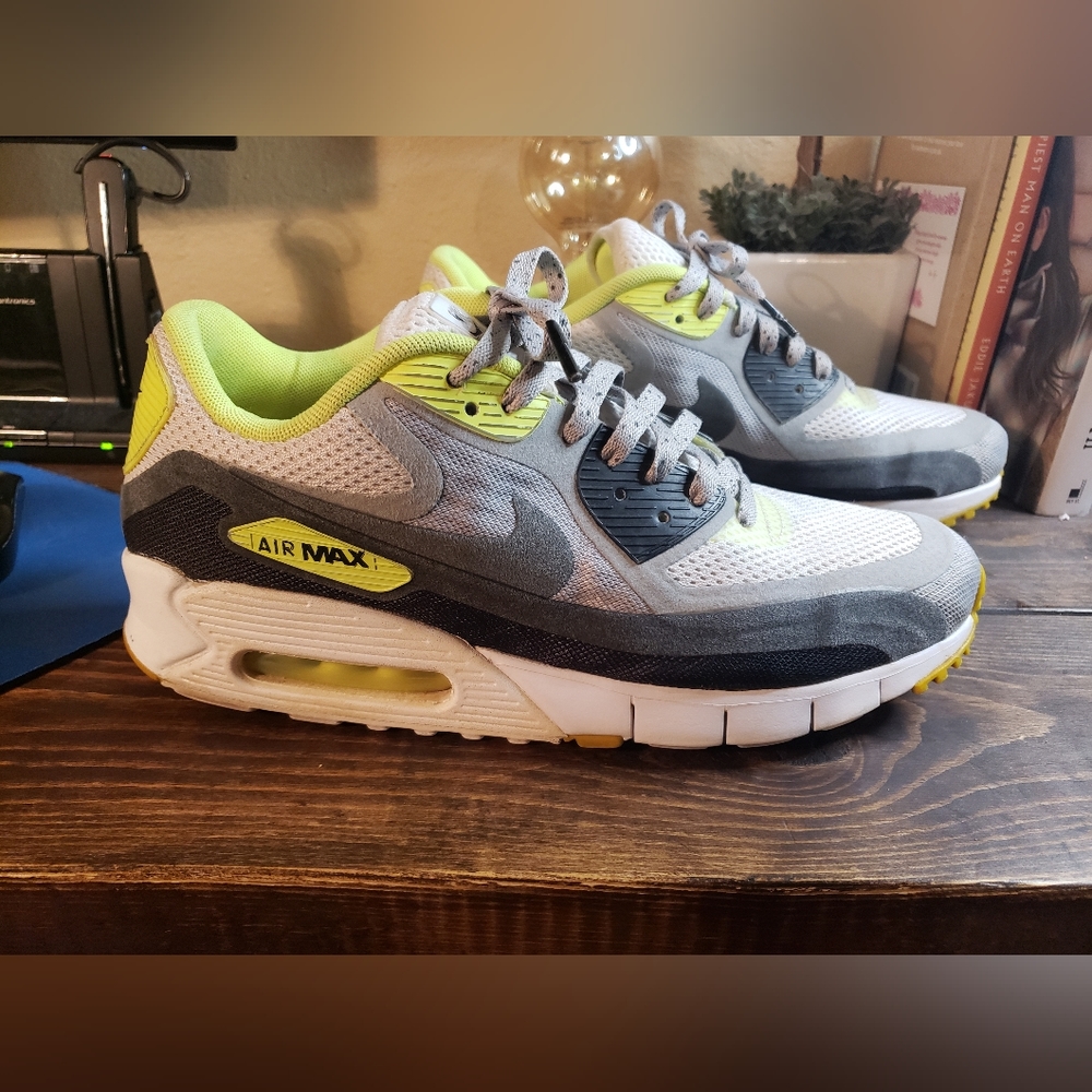 Nike Air Max 90 Breathe 8.5